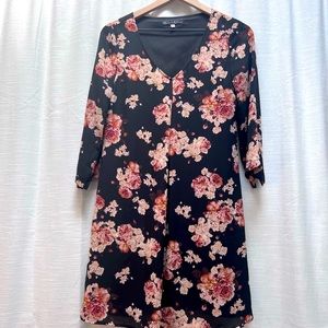 Rose & Olive size XS floral dress